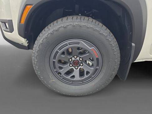New 2026 Nissan Frontier PRO-4X w/ Tow Package AWD/4WD image 10