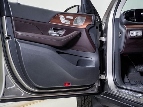 Used 2020 Mercedes-Benz GLE 450 4MATIC image 26