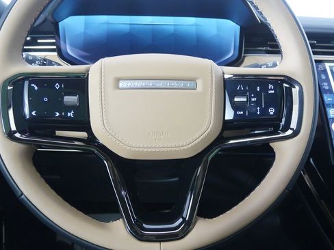 Used 2025 Land Rover Range Rover Sport Dynamic SE image 24