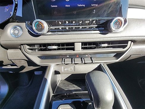 New 2025 Chevrolet Colorado LT image 24