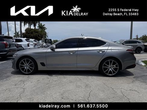 Used 2022 Genesis G70 2.0T w/ Prestige Package RWD image 5