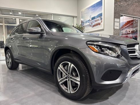 Used 2018 Mercedes-Benz GLC 300 w/ Multimedia Package image 24