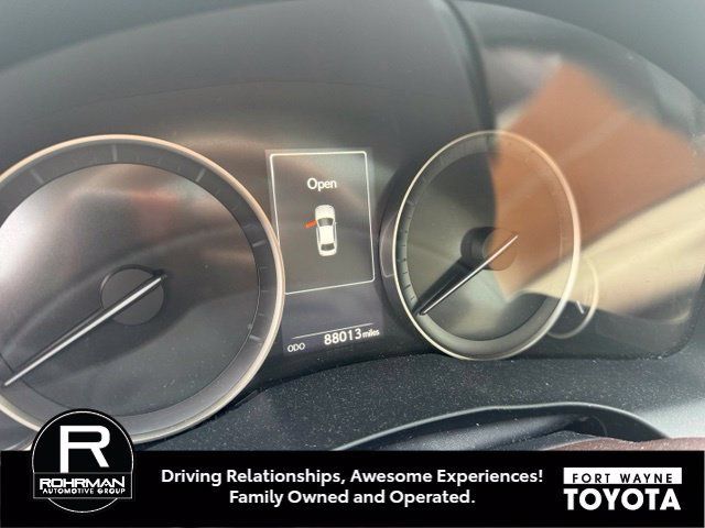 Used 2016 Lexus ES 300h w/ Luxury Package w/Wood Trim FWD image 10