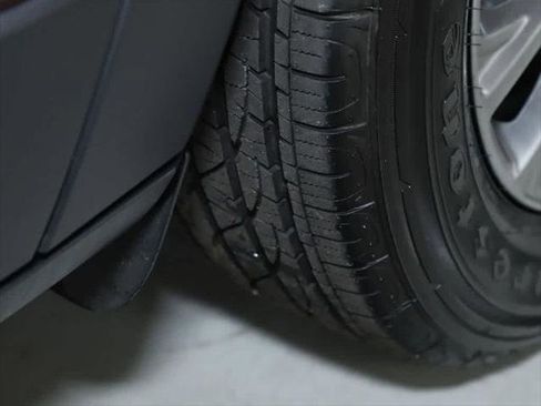 Certified 2020 Jeep Cherokee Latitude Lux w/ Quick Order Package 26H Lux image 36