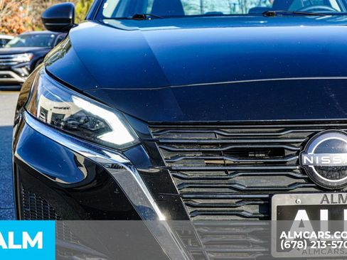 Used 2025 Nissan Altima 2.5 SV image 12