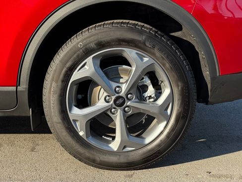 Certified 2025 Ford Escape ST-Line w/ Equipment Group 301A image 12