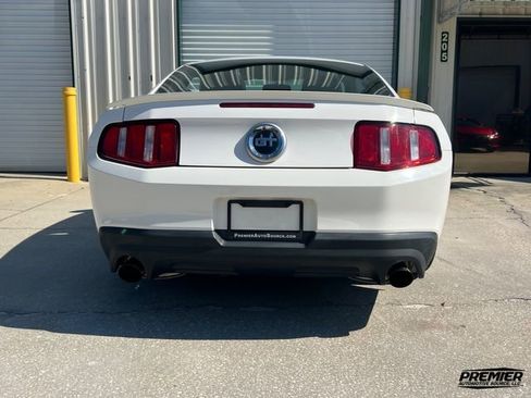 Used 2012 Ford Mustang GT Premium w/ Brembo Brake Pkg RWD image 11