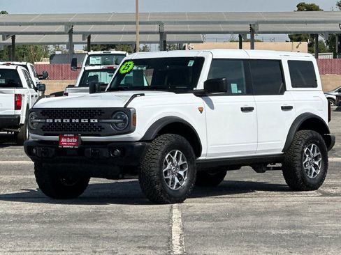 Certified 2025 Ford Bronco Badlands AWD/4WD image 7