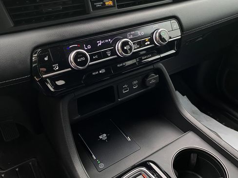 Used 2024 Honda Pilot EX-L image 18