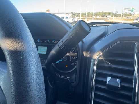 Used 2016 Ford F150 XLT image 24