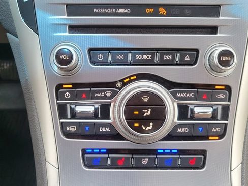 Used 2018 Lincoln MKZ Reserve w/ Climate Package FWD image 36