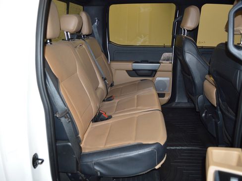 Used 2023 Ford F250 Lariat w/ Chrome Package AWD/4WD image 12