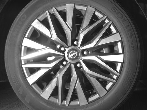 Used 2025 Nissan Altima 2.5 SV FWD image 13