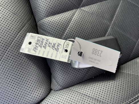 Certified 2024 BMW X5 xDrive40i w/ Premium Package image 38