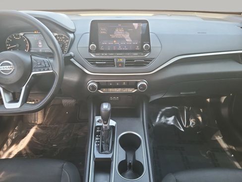 Used 2022 Nissan Altima 2.5 SV image 13