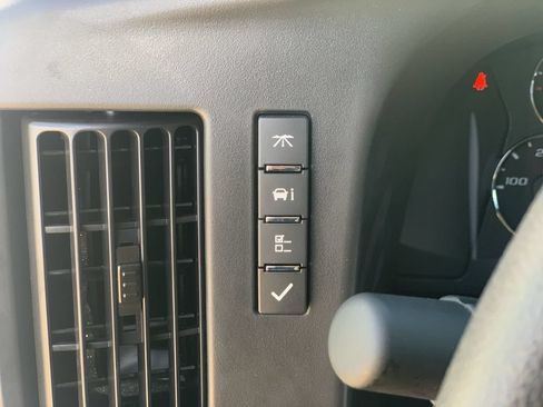 New 2026 Chevrolet Express 2500 w/ Driver Convenience Package RWD image 19
