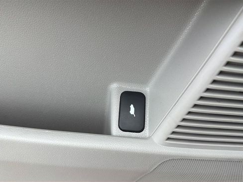 Used 2015 Honda Pilot Touring image 34