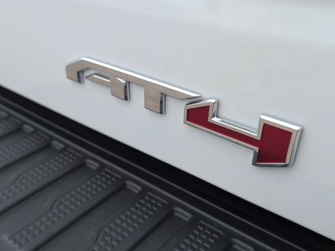 New 2026 GMC Sierra 1500 AT4 w/ AT4 Preferred Package AWD/4WD image 34