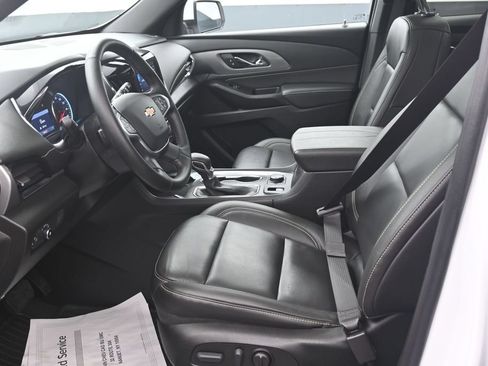 Certified 2023 Chevrolet Traverse LT w/ LT Premium Package AWD/4WD image 10