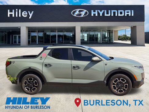 Used 2024 Hyundai Santa Cruz SEL w/ Activity Package FWD image 3