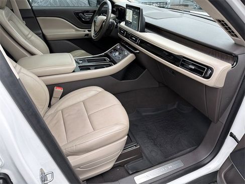 Used 2021 Lincoln Aviator Reserve w/ Equipment Group 201A image 13