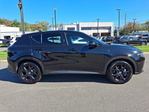 Used 2024 Dodge Hornet R/T w/ R/T Blacktop Package image 7