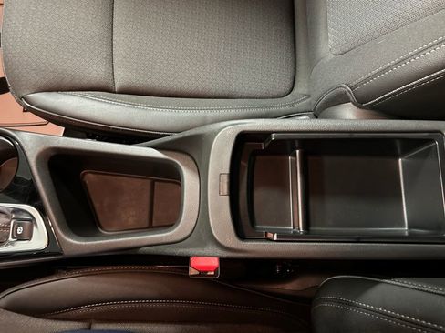 Used 2023 Buick Encore GX Select w/ Sport Touring Package FWD image 21