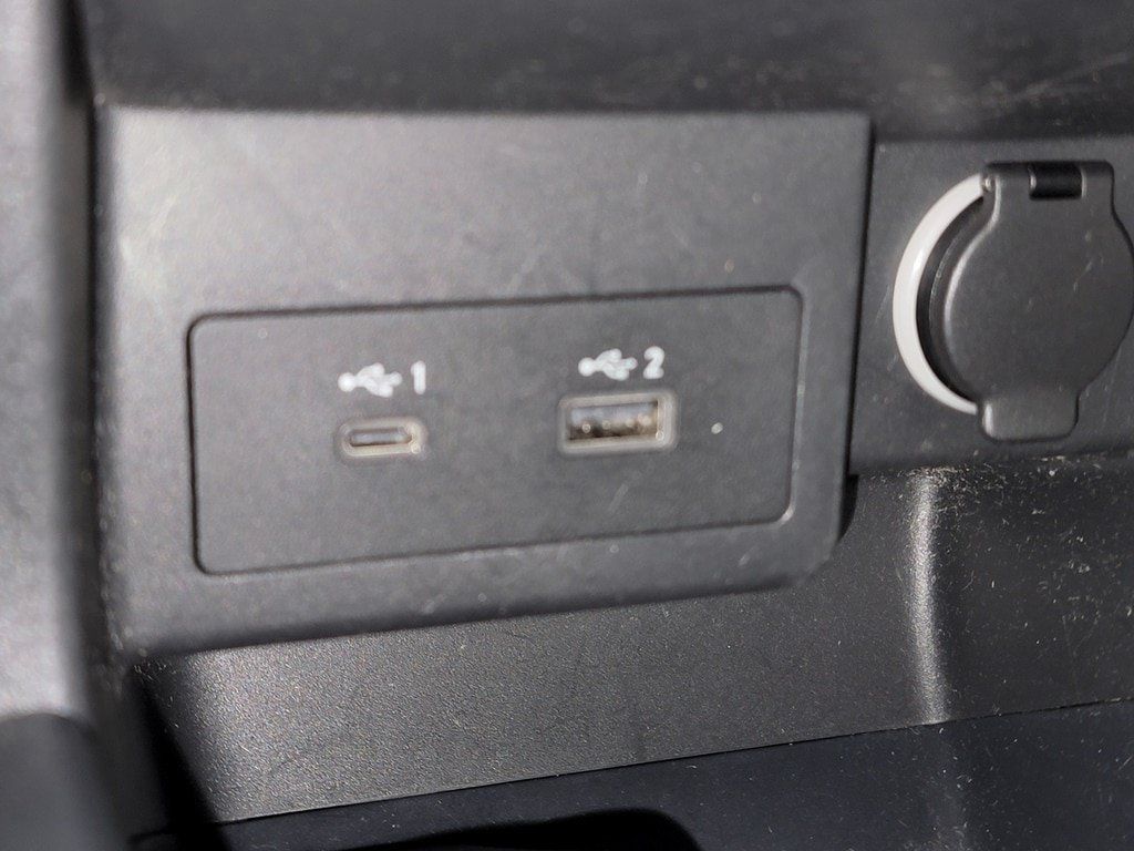 Used 2023 Nissan Kicks SV FWD image 23