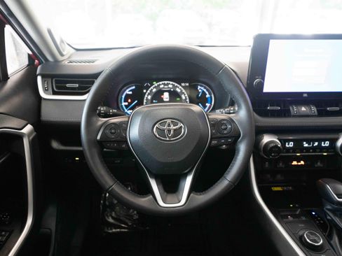 Certified 2023 Toyota RAV4 XLE Premium AWD/4WD image 22
