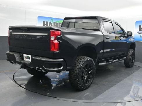 Used 2025 Chevrolet Silverado 1500 LT Trail Boss w/ LT Trail Boss Premium Package AWD/4WD image 5