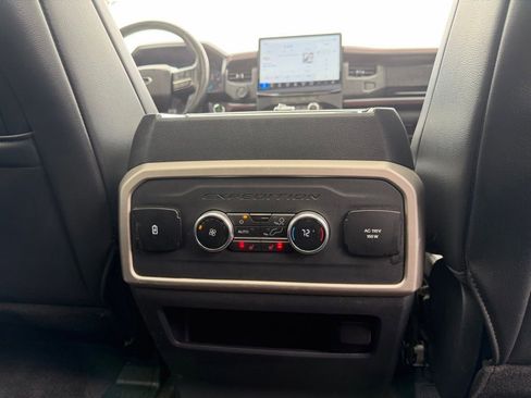 Used 2022 Ford Expedition Max Limited AWD/4WD image 28