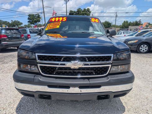 Used 2006 Chevrolet Silverado 1500 W/T RWD image 2