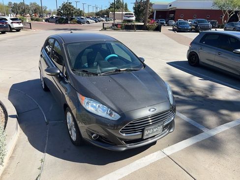 Used 2017 Ford Fiesta Titanium image 4