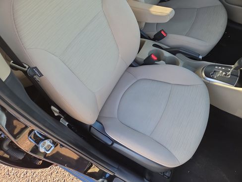 Used 2017 Hyundai Accent SE image 16