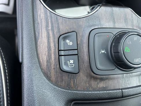 Certified 2021 GMC Acadia Denali w/ Trailering Package image 28