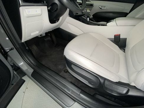 Used 2026 Hyundai Tucson SE FWD image 12