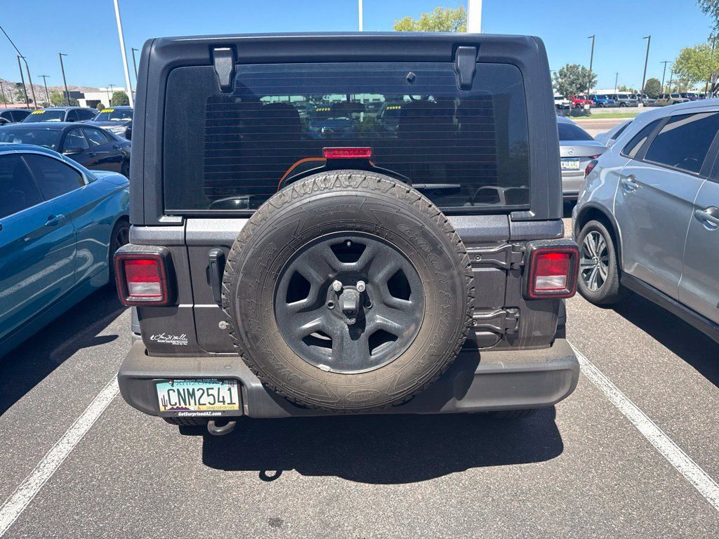 Used 2019 Jeep Wrangler Sport AWD/4WD image 6