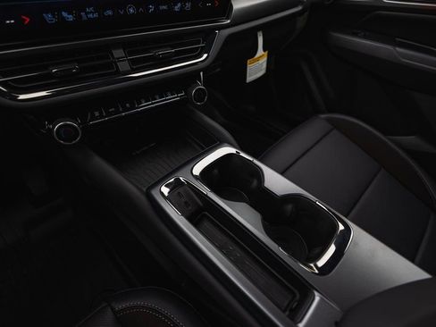 New 2026 Chevrolet Equinox EV RS image 8