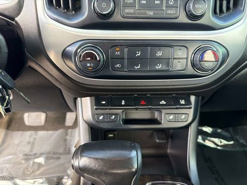 Used 2018 GMC Canyon SLT w/ Driver Alert Package image 25