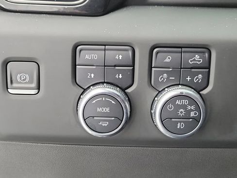 Used 2024 GMC Sierra 1500 AT4X AWD/4WD image 31