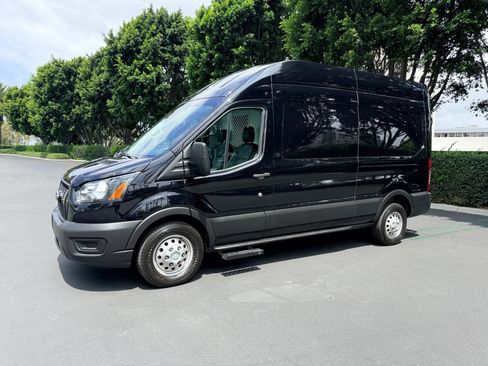 Used 2023 Ford Transit 250 148 High Roof AWD w/ Load Area Protection Package image 2