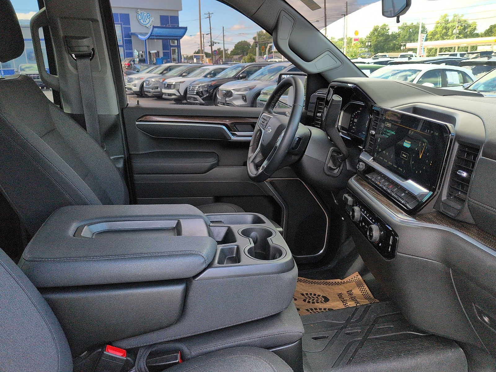 Used 2026 Chevrolet Silverado 1500 RST w/ RST Select Package AWD/4WD image 10