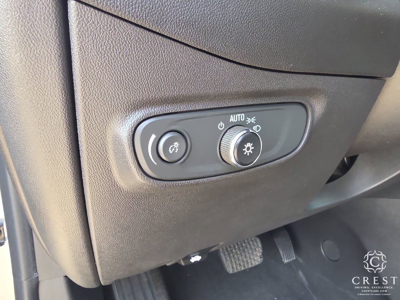 Used 2023 Chevrolet Equinox LT AWD/4WD image 10
