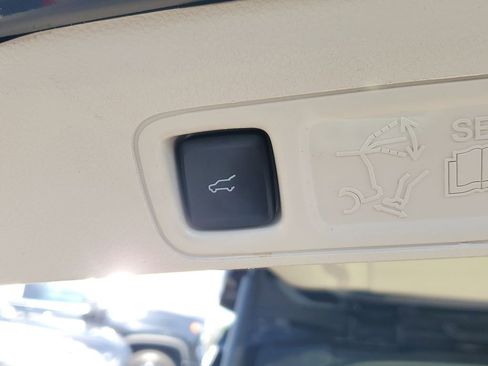 Used 2021 Lincoln Navigator Reserve w/ Luxury Package image 9