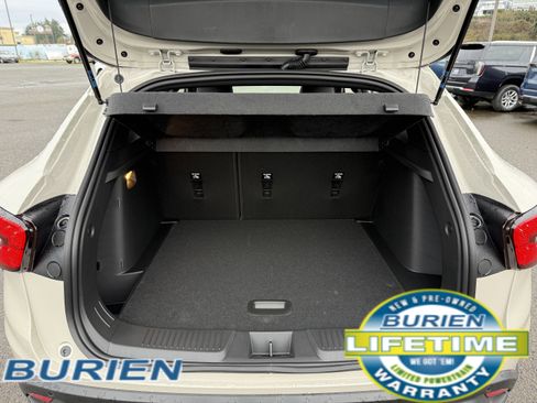 New 2026 Chevrolet Trax RS w/ Driver Confidence Package image 30