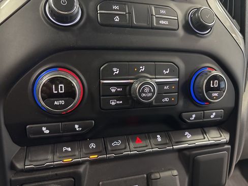 Used 2022 Chevrolet Silverado 1500 RST image 23