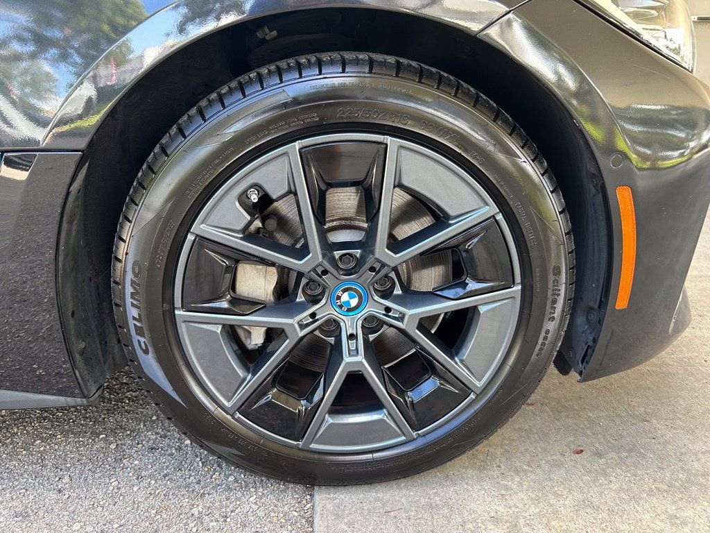 Used 2024 BMW i4 eDrive40 w/ Premium Package RWD image 23