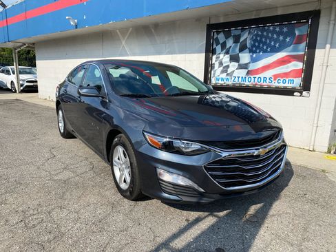 Used 2019 Chevrolet Malibu LS w/ LPO, Convenience Package 1 FWD image 1
