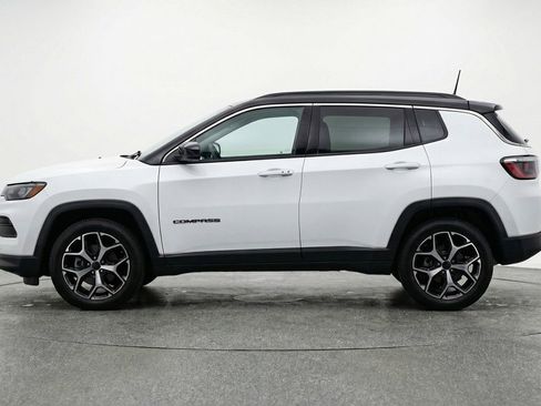 Used 2025 Jeep Compass Limited image 5