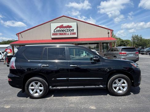 Used 2015 Lexus GX 460 AWD/4WD image 3